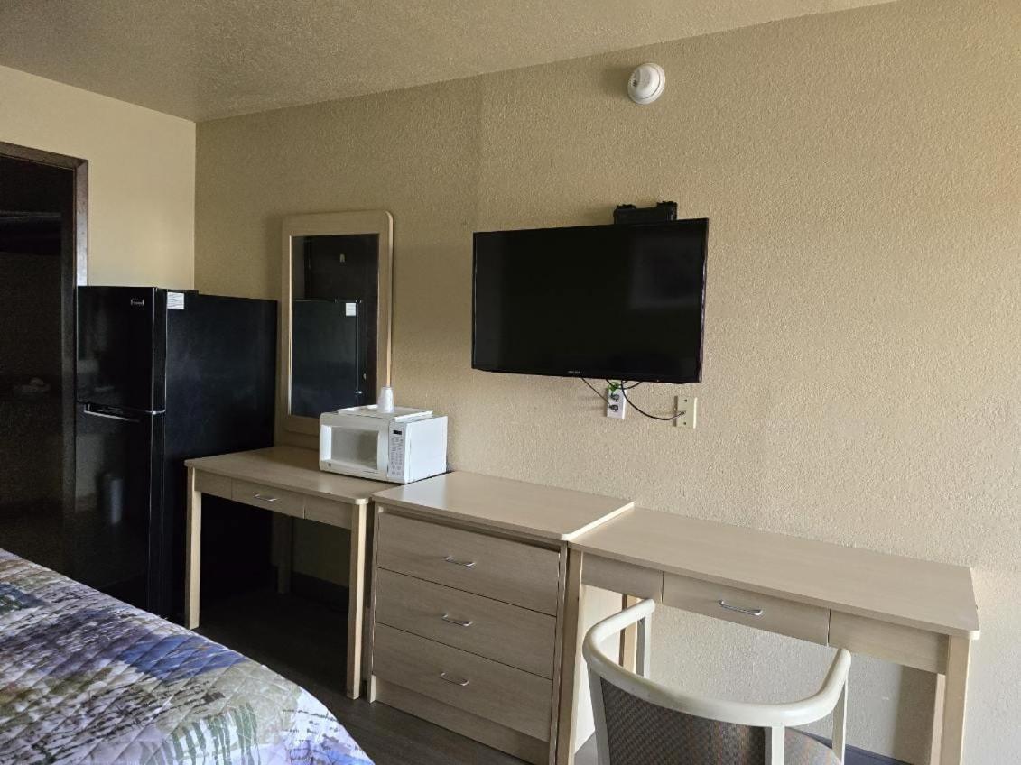 Lodge Usa Motel Guymon Esterno foto